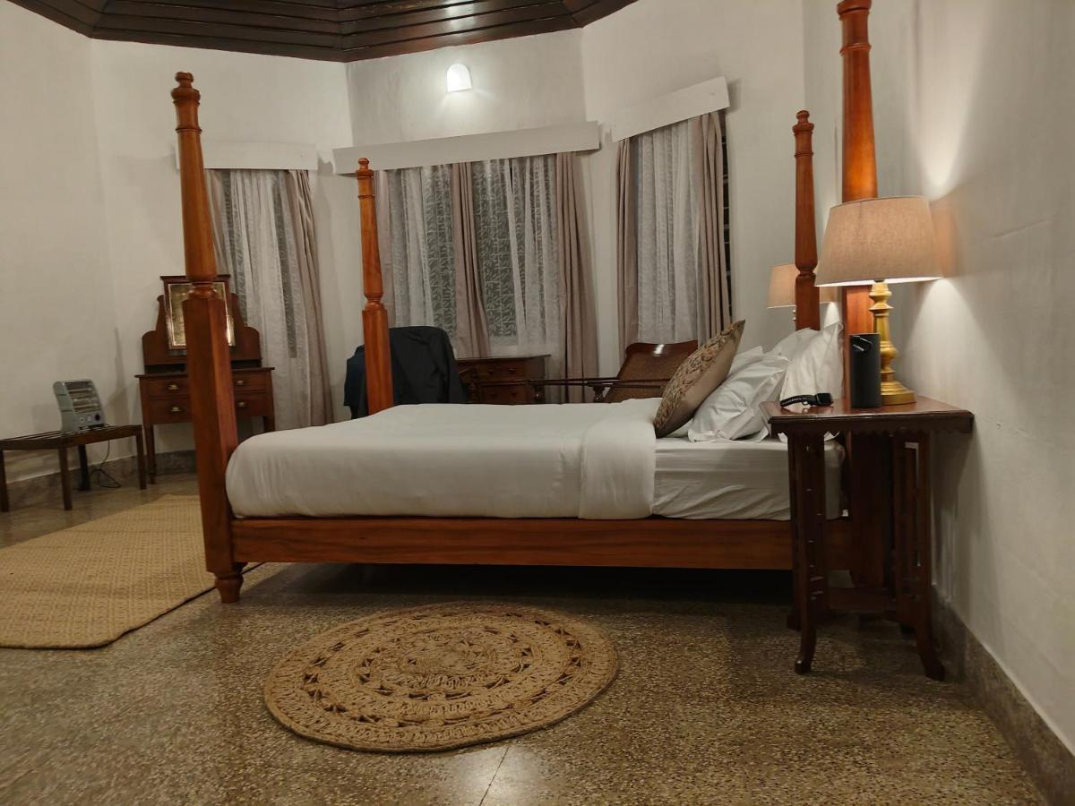 Tentgram Planters Bungalow Suryanelli Buitenkant foto
