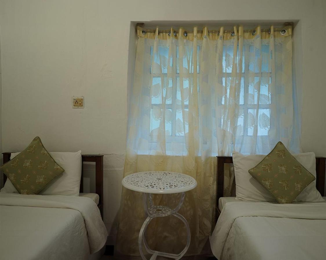 Tentgram Planters Bungalow Suryanelli Buitenkant foto