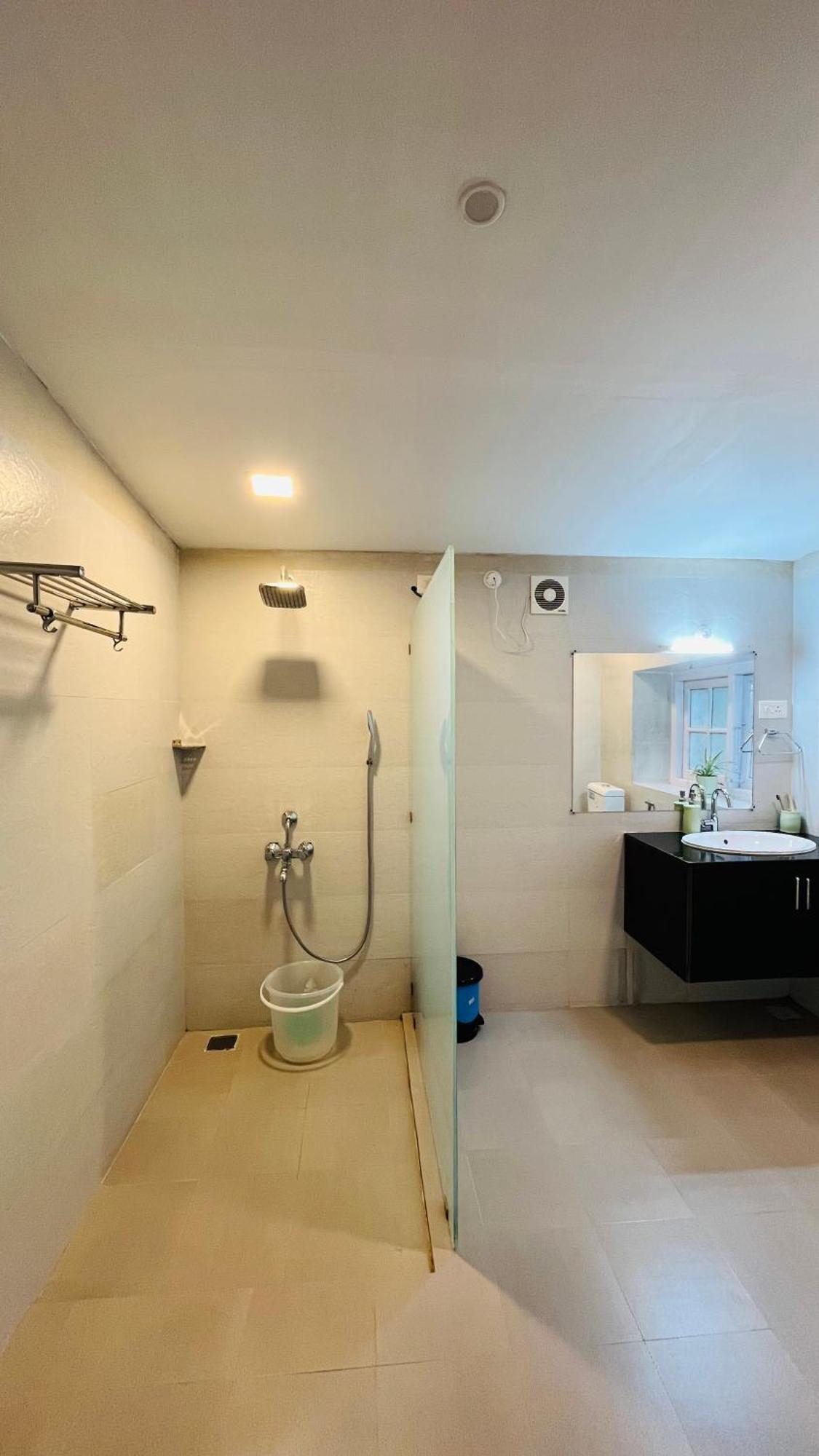 Tentgram Planters Bungalow Suryanelli Buitenkant foto