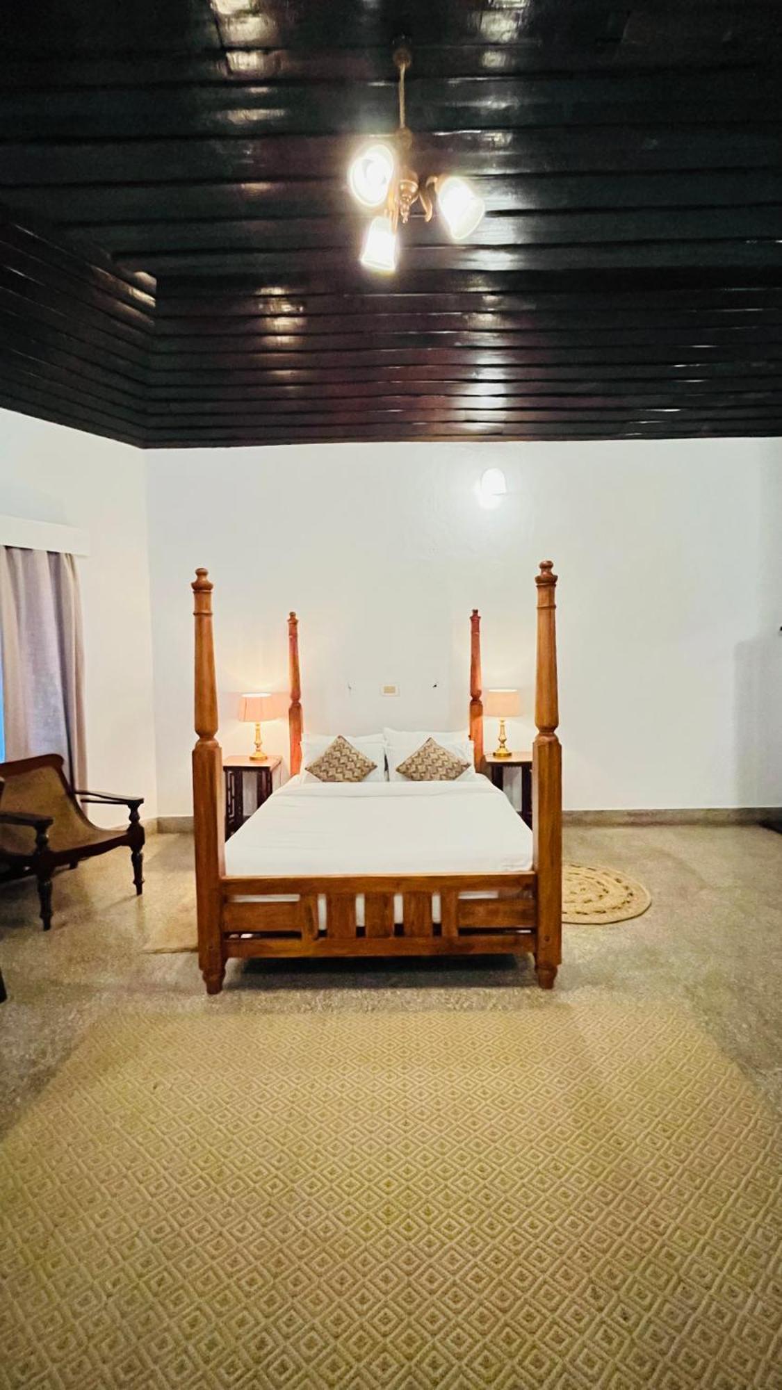 Tentgram Planters Bungalow Suryanelli Buitenkant foto