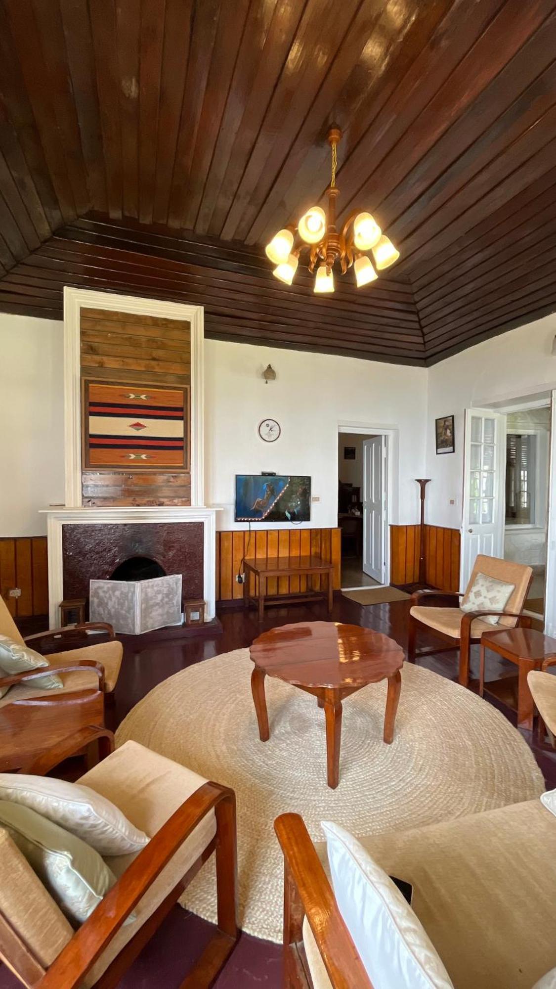 Tentgram Planters Bungalow Suryanelli Buitenkant foto