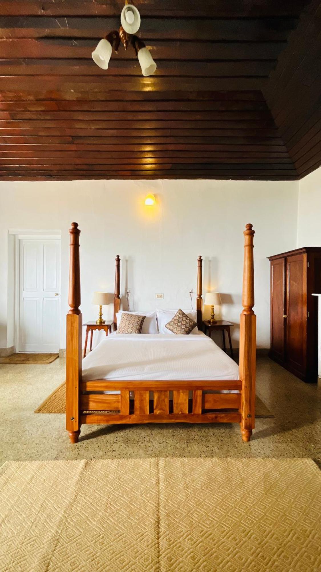 Tentgram Planters Bungalow Suryanelli Buitenkant foto